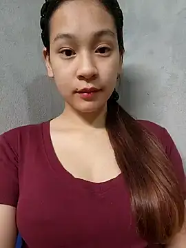 Snapshot of -Hicici- chatting on April 2026 02:14:02 AM -Hicici- online show from April 2026 02:14:02 AM