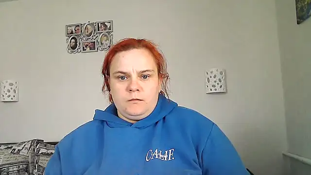 Snapshot of DollyGersonn chatting on April 2026 03:14:02 PM DollyGersonn online show from April 2026 03:14:02 PM