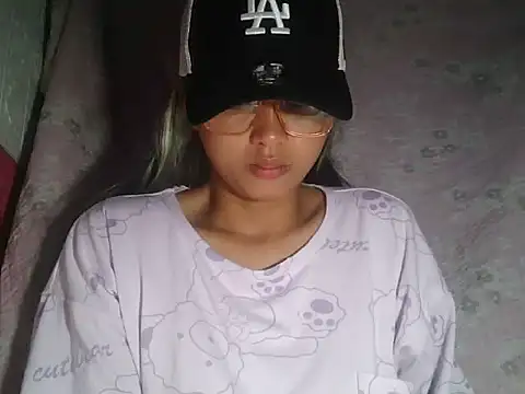 Snapshot of SAM_SMILE_XOXO chatting on March 2026 11:55:01 PM SAM SMILE XOXO online show from March 2026 11:55:01 PM