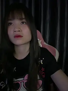 Snapshot of Cum-withyou chatting on April 2026 07:03:02 AM Cum-withyou online show from April 2026 07:03:02 AM