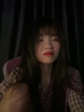 Snapshot of Cum-withyou chatting on April 2026 07:08:01 PM Cum-withyou online show from April 2026 07:08:01 PM