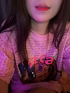 Snapshot of Cum-withyou chatting on April 2026 03:46:01 AM Cum-withyou online show from April 2026 03:46:01 AM