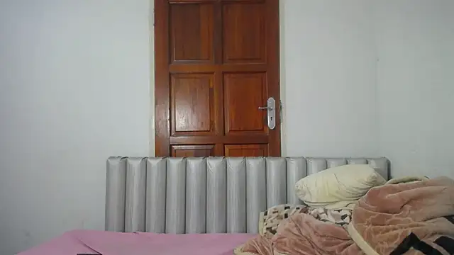 Snapshot of JoycyQueen chatting on April 2026 08:31:02 PM JoycyQueen online show from April 2026 08:31:02 PM