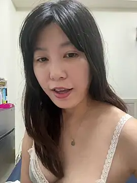 vivi131927 online show from May 2026 05:19:02 PM