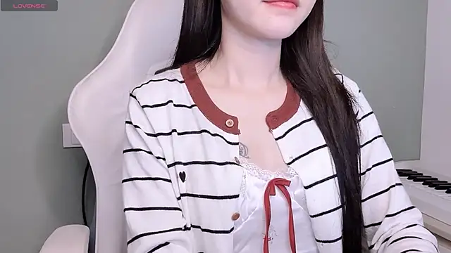 Snapshot of Ngan-Baby chatting on March 2026 12:21:02 PM Ngan-Baby online show from March 2026 12:21:02 PM