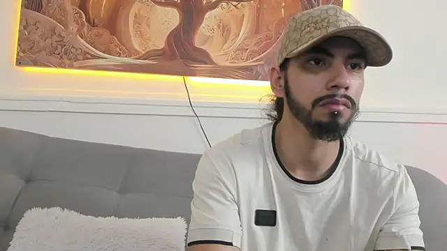 Snapshot of melody_ft_jesus chatting on April 2026 07:43:01 PM melody ft jesus online show from April 2026 07:43:01 PM