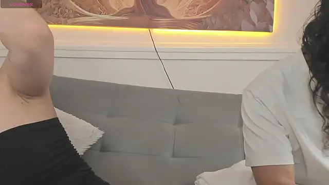 Snapshot of melody_ft_jesus chatting on April 2026 08:11:01 PM melody ft jesus online show from April 2026 08:11:01 PM