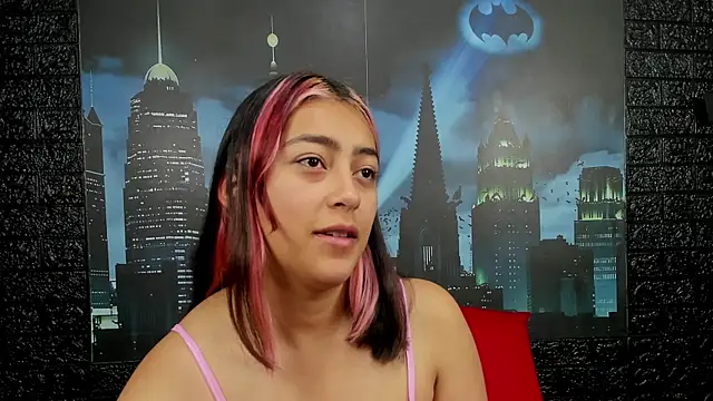 Snapshot of PinkyyPieee_ chatting on April 2026 01:06:02 PM PinkyyPieee online show from April 2026 01:06:02 PM