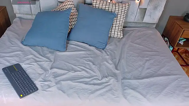 Snapshot of Meganlove__ chatting on March 2026 02:50:01 AM Meganlove online show from March 2026 02:50:01 AM