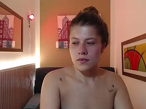 Snapshot of Moonna_linnda chatting on March 2026 07:30:01 PM Moonna linnda online show from March 2026 07:30:01 PM