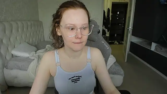 Snapshot of NikiCozy chatting on May 2026 01:10:02 AM NikiCozy online show from May 2026 01:10:02 AM