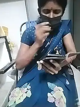 Snapshot of sujjisexyy chatting on August 2026 05:15:01 PM sujjisexyy online show from August 2026 05:15:01 PM