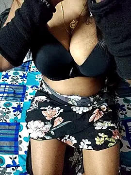 sonalibannerjee online show from April 2026 07:36:02 PM