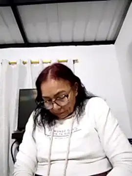 HOT LATINA20 online show from March 2026 02:11:01 AM