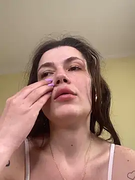 Snapshot of Cutee_Erika chatting on March 2026 01:06:01 PM Cutee Erika online show from March 2026 01:06:01 PM