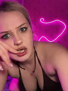 Snapshot of keeeessyyy chatting on March 2026 12:33:01 PM keeeessyyy online show from March 2026 12:33:01 PM