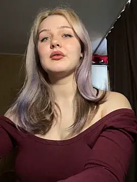 Snapshot of keeeessyyy chatting on April 2026 02:29:01 PM keeeessyyy online show from April 2026 02:29:01 PM