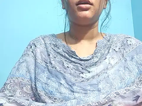 Emma 4433 online show from April 2026 05:36:01 PM