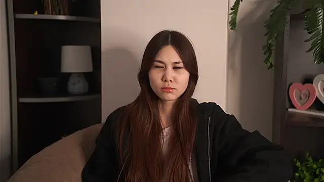 ShareeLavertue online show from March 2026 05:57:02 AM