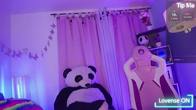 Snapshot of nahomy_2308 chatting on April 2026 01:27:02 PM nahomy 2308 online show from April 2026 01:27:02 PM