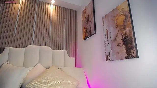 Snapshot of ZafiroCat chatting on March 2026 05:12:02 AM ZafiroCat online show from March 2026 05:12:02 AM