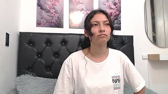 Snapshot of Tamar4_f00x chatting on May 2026 07:52:01 PM Tamar4 f00x online show from May 2026 07:52:01 PM