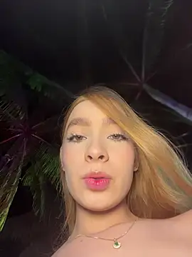 Snapshot of Isabella_gaviria chatting on March 2026 01:20:01 AM Isabella gaviria online show from March 2026 01:20:01 AM