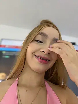 Snapshot of Isabella_gaviria chatting on March 2026 10:57:02 PM Isabella gaviria online show from March 2026 10:57:02 PM