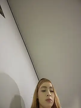 Snapshot of Isabella_gaviria chatting on April 2026 01:42:02 AM Isabella gaviria online show from April 2026 01:42:02 AM