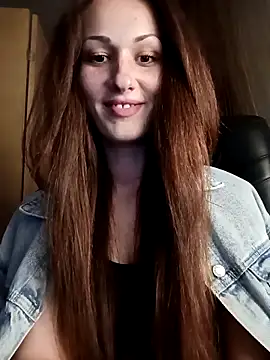 LunaCrystall online show from March 2026 04:40:01 PM