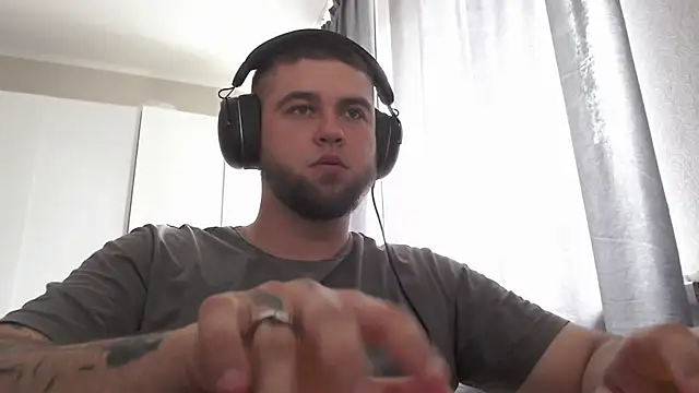 Snapshot of Ar4eewal chatting on April 2026 10:29:01 AM Ar4eewal online show from April 2026 10:29:01 AM