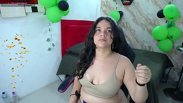 Snapshot of scarlettt__joness chatting on March 2026 02:04:01 AM scarlettt joness online show from March 2026 02:04:01 AM