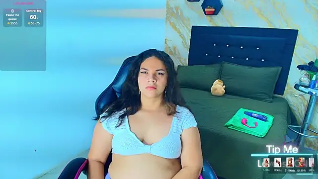 Snapshot of scarlettt__joness chatting on April 2026 03:07:02 AM scarlettt joness online show from April 2026 03:07:02 AM