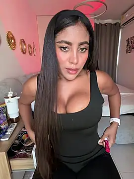 SaraValentina11 online show from April 2026 06:35:01 PM