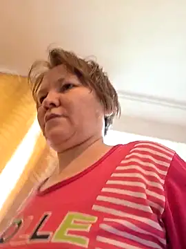 Snapshot of _LOLA-LOLA_ chatting on April 2026 08:23:02 AM LOLA-LOLA online show from April 2026 08:23:02 AM
