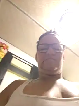 Snapshot of tugordita-hot chatting on April 2026 09:07:01 AM tugordita-hot online show from April 2026 09:07:01 AM