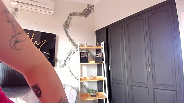 Snapshot of AphroditeSweett chatting on March 2026 08:56:02 PM AphroditeSweett online show from March 2026 08:56:02 PM