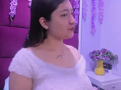 Snapshot of bellaxxx_69 chatting on April 2026 12:07:01 PM bellaxxx 69 online show from April 2026 12:07:01 PM