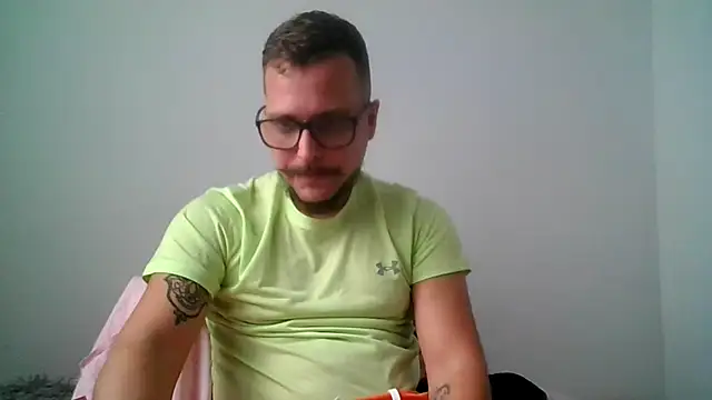 Snapshot of yanick931 chatting on March 2026 03:01:01 PM yanick931 online show from March 2026 03:01:01 PM