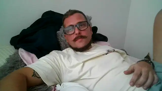 Snapshot of yanick931 chatting on April 2026 02:58:01 PM yanick931 online show from April 2026 02:58:01 PM