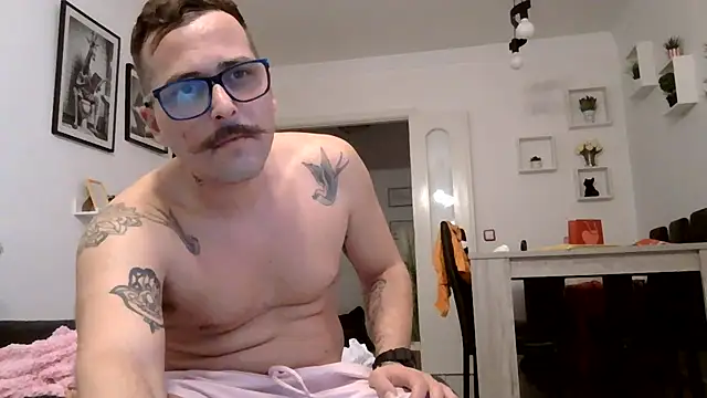 Snapshot of yanick931 chatting on May 2026 11:09:01 PM yanick931 online show from May 2026 11:09:01 PM