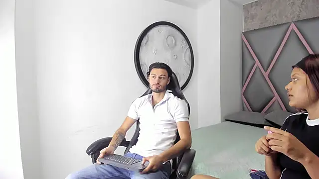 Wolf Kitty online show from April 2026 11:18:02 AM