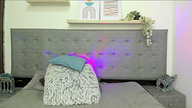 axel colling1 online show from April 2026 02:51:02 AM