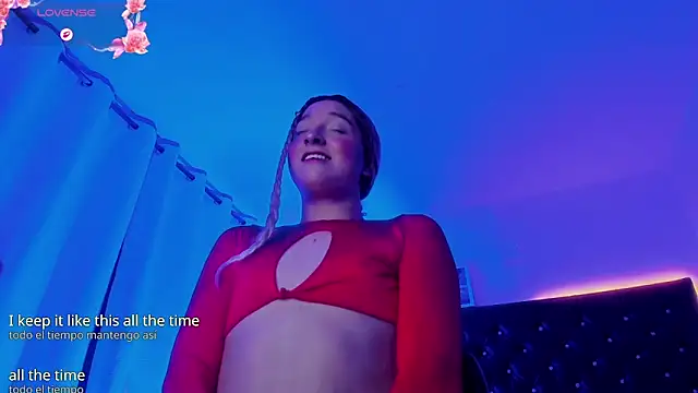 Snapshot of BellaRoge chatting on April 2026 04:38:01 AM BellaRoge online show from April 2026 04:38:01 AM