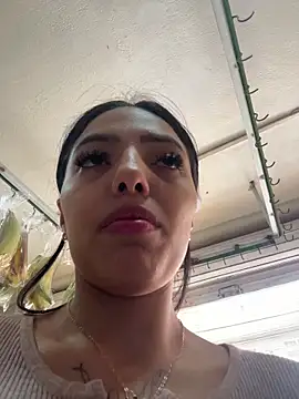 Snapshot of sylphiee_ chatting on March 2026 06:46:02 PM sylphiee online show from March 2026 06:46:02 PM