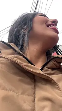 Snapshot of sylphiee_ chatting on April 2026 03:11:01 PM sylphiee online show from April 2026 03:11:01 PM