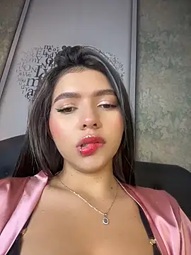 Snapshot of LolliePopsXXX chatting on April 2026 01:00:02 PM LolliePopsXXX online show from April 2026 01:00:02 PM