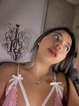 Snapshot of LolliePopsXXX chatting on April 2026 01:05:01 PM LolliePopsXXX online show from April 2026 01:05:01 PM