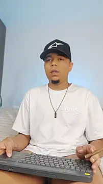 Snapshot of Randdy_333 chatting on March 2026 05:35:01 AM Randdy 333 online show from March 2026 05:35:01 AM