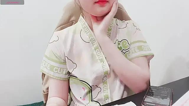 Snapshot of hunhun122 chatting on March 2026 04:35:01 PM hunhun122 online show from March 2026 04:35:01 PM